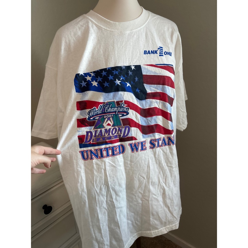 Vintage 2001 Arizona Diamondbacks World Series‎ United We Stand Shirt XL White